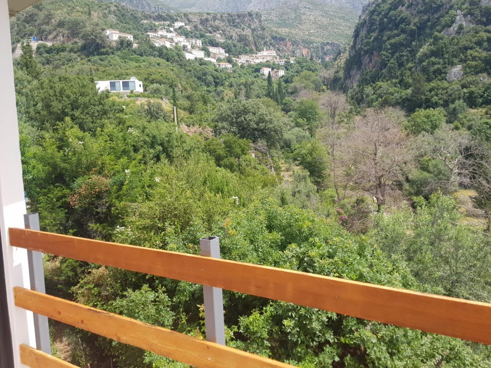 Zaho Gjestgiverier Dhërmi